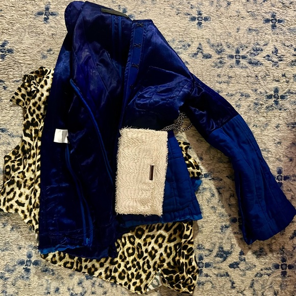 Short sleeve CELINE blouse Animal print - Picture 3 of 7